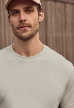 Basic T-Shirt aus reiner Baumwolle