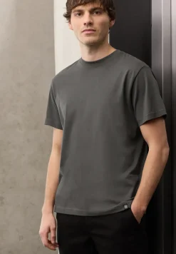Basic T-Shirt aus reiner Baumwolle
