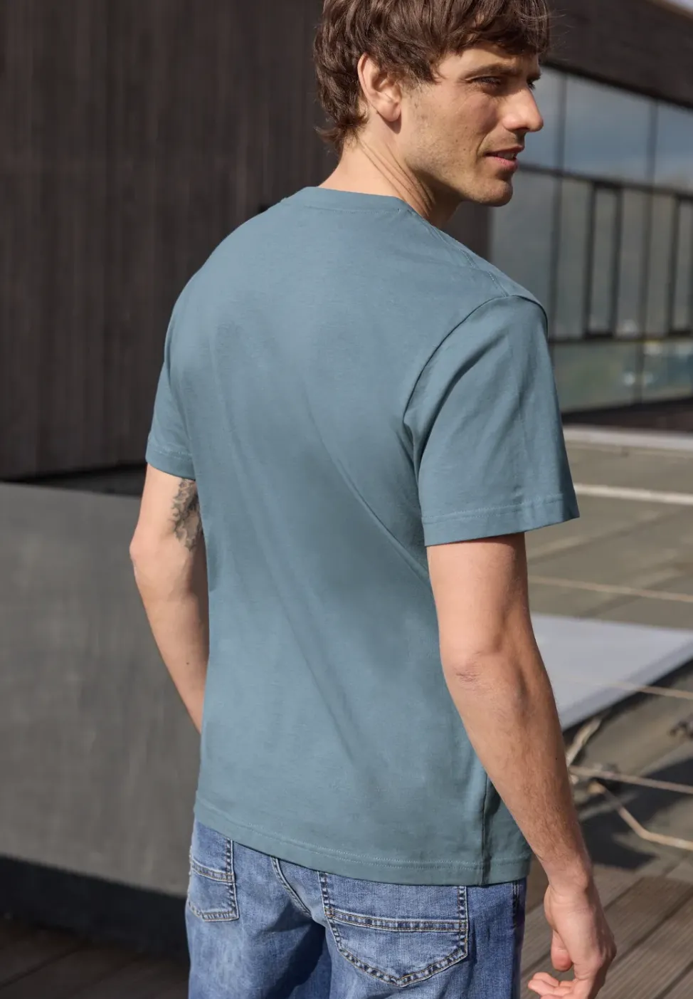 Basic T-Shirt in Unifarbe