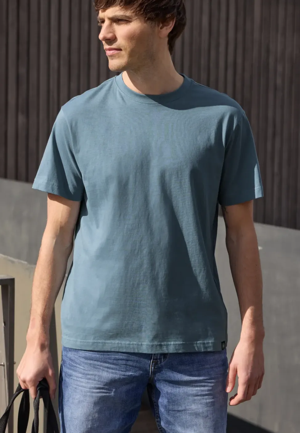 Basic T-Shirt in Unifarbe