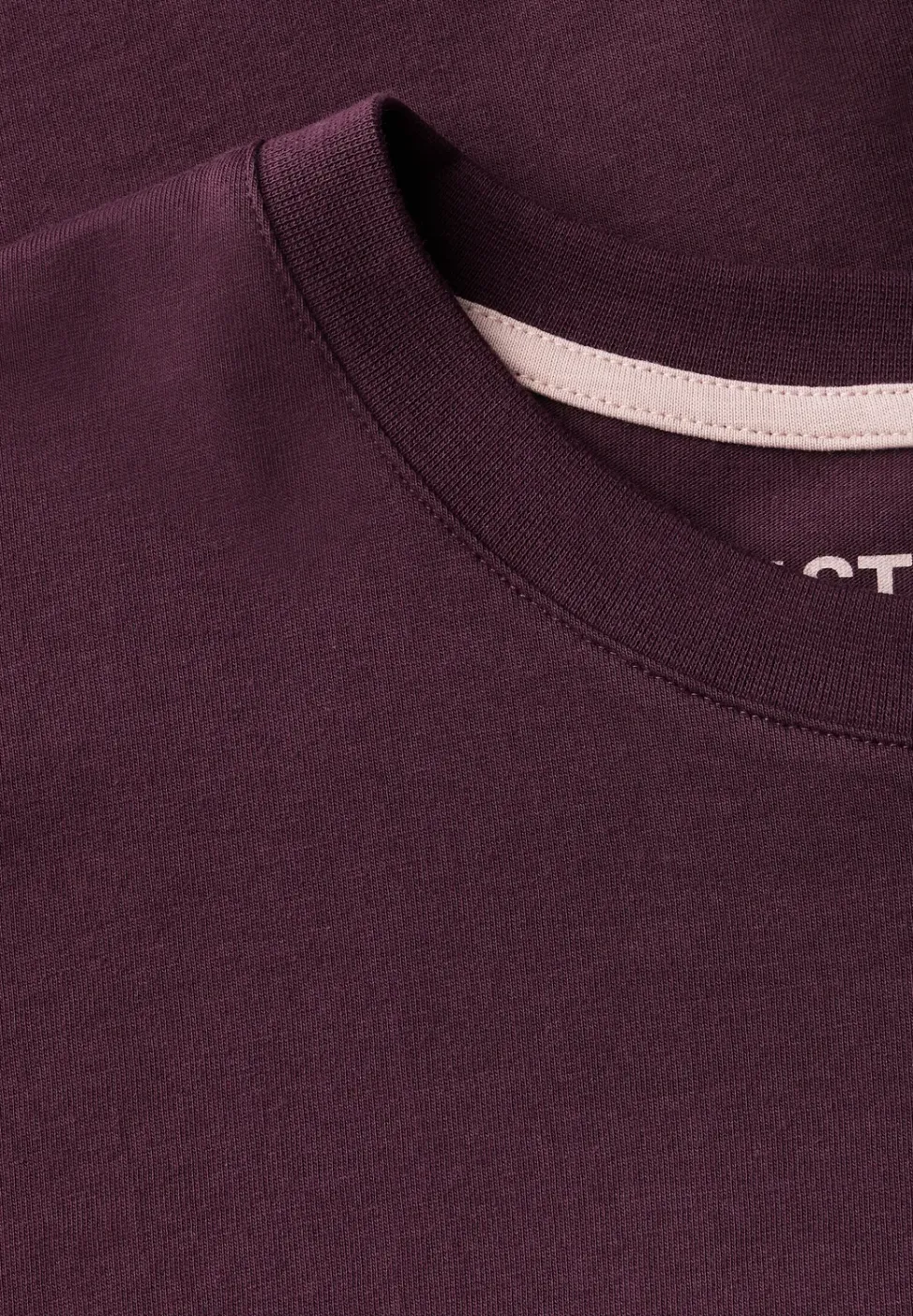 Basic T-Shirt in Unifarbe