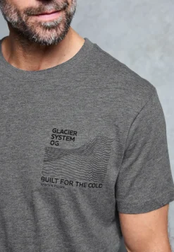 Basic T-Shirt mit Chestprint