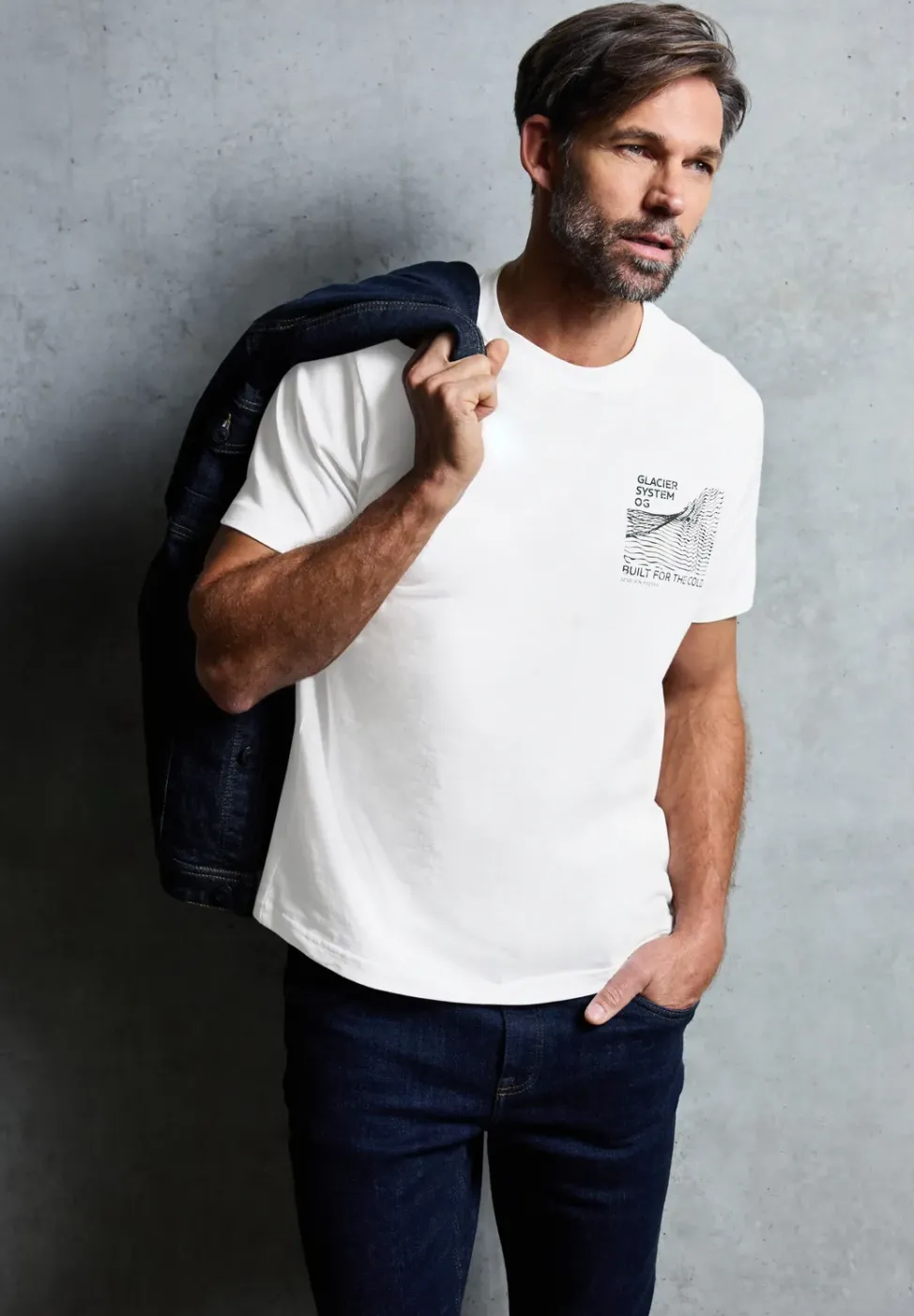 Basic T-Shirt mit Chestprint