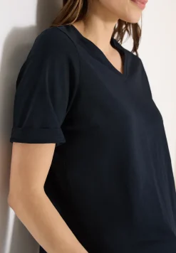 Basic T-Shirt mit Kurzarm und V-Neck