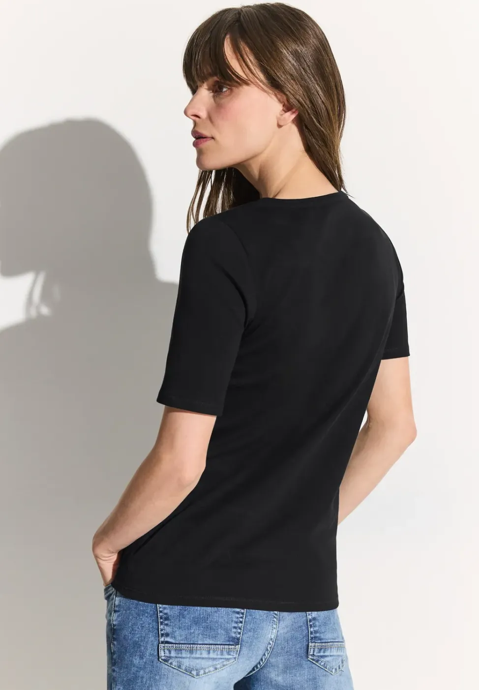 Basic T-Shirt mit Rundhals in Unifarbe