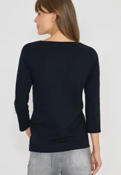Basic U-Boot Shirt