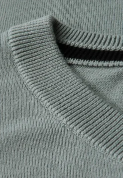 Basic V-Neck Strickpullover