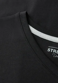 Basic V-Neck T-Shirt