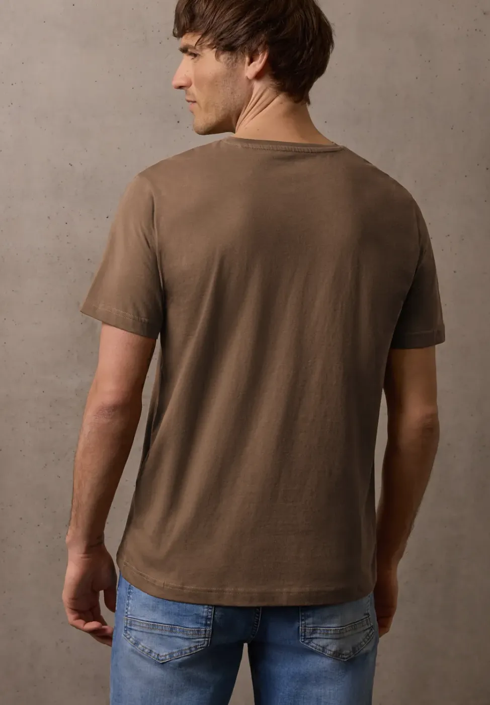 Basic V-Neck T-Shirt
