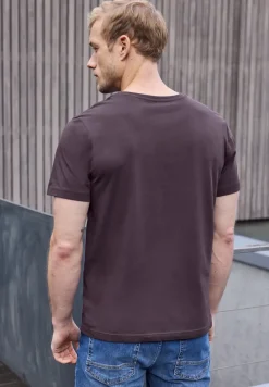 Basic V-Neck T-Shirt