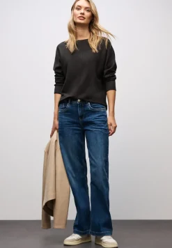 Basic Dolman Pullover