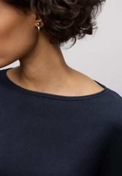Basic Pullover
