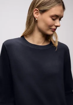 Basic Pullover