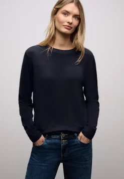 Basic Pullover