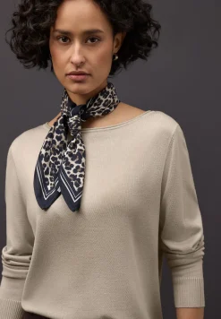 Basic Pullover