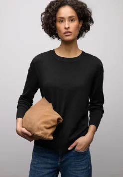 Basic Pullover
