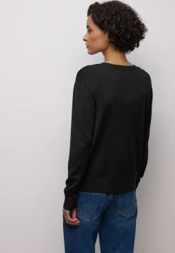 Basic Pullover