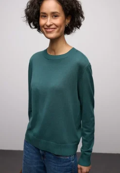 Basic Pullover