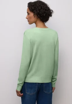 Basic Pullover