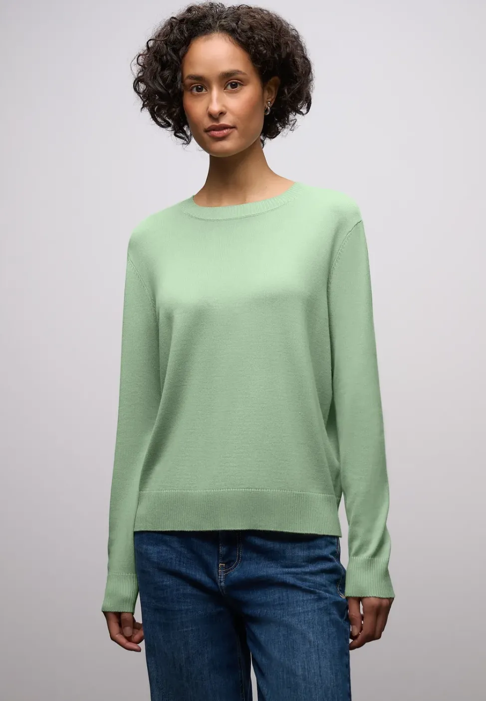 Basic Pullover
