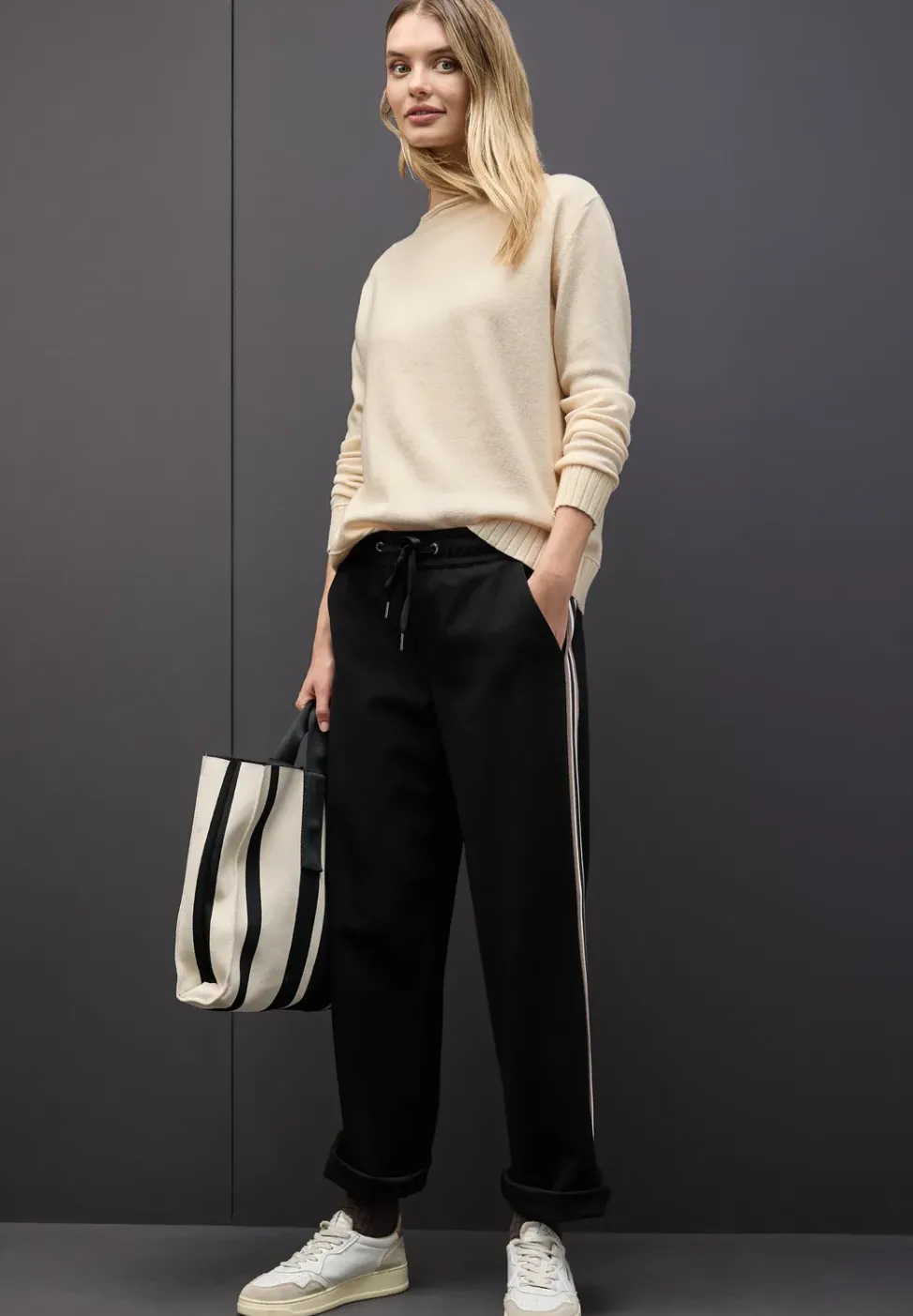 Basic Pullover