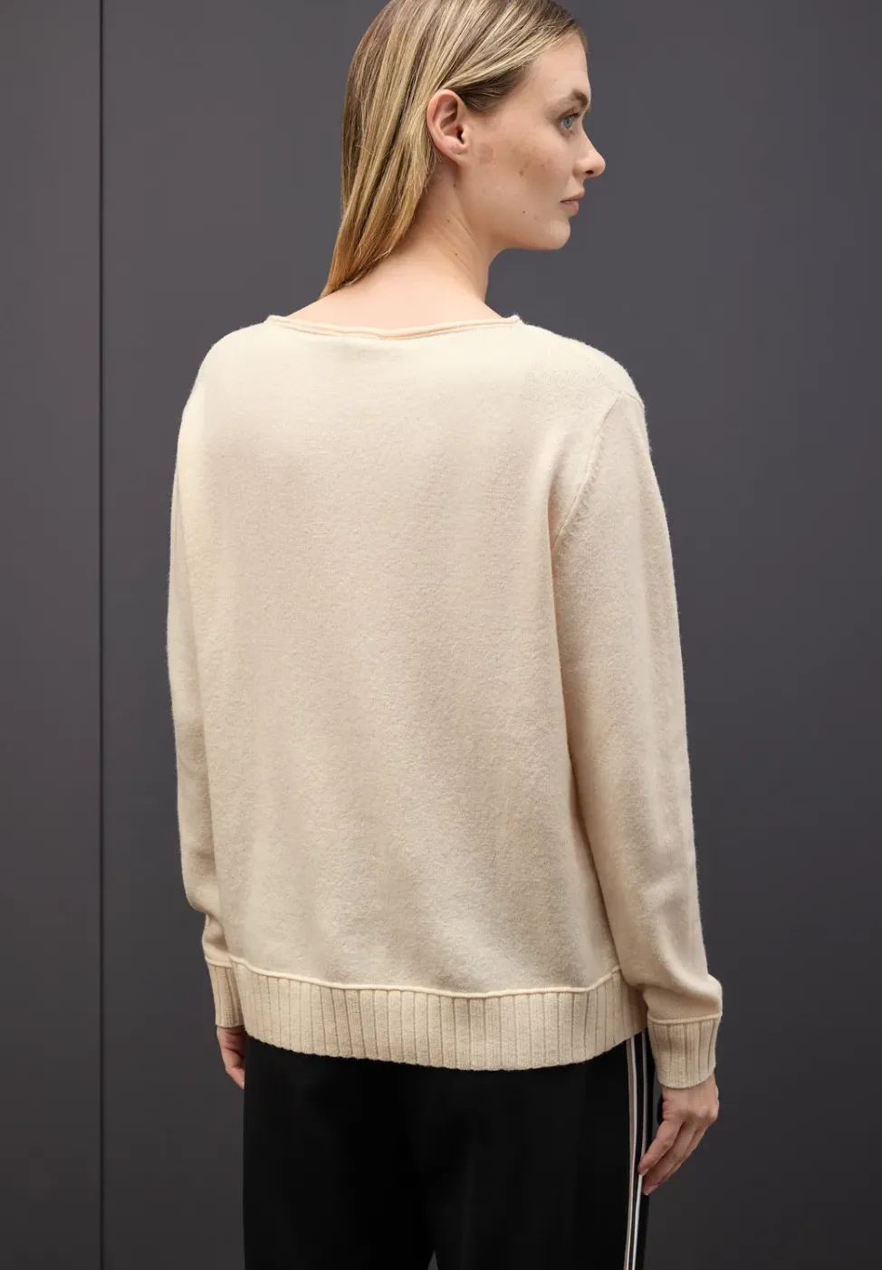 Basic Pullover