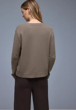 Basic Pullover