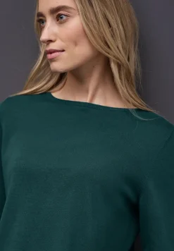Basic Pullover