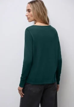 Basic Pullover