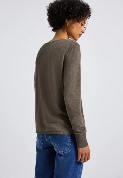 Basic Pullover