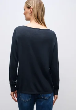 Basic Pullover