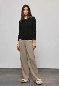 Basic Pullover