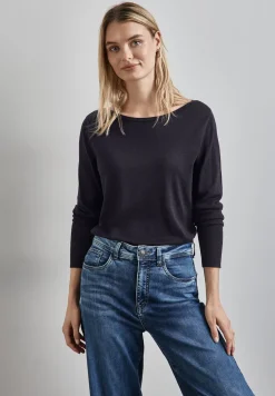 Basic Pullover