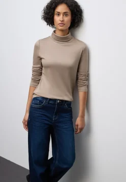 Basic Rollkragenshirt