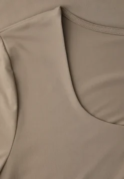 Basic Shirt
