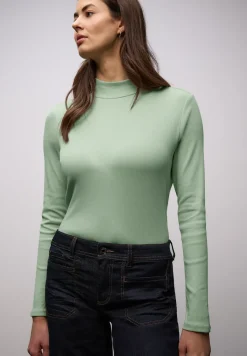 Basic Shirt