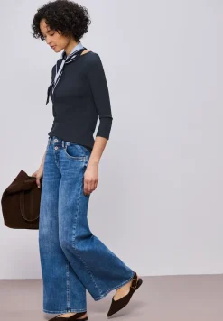 Basic Shirt in Rippstruktur