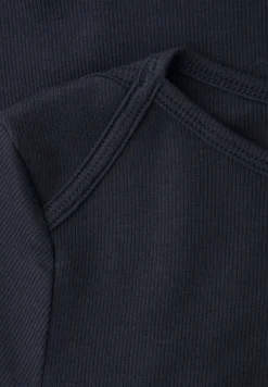 Basic Shirt in Rippstruktur