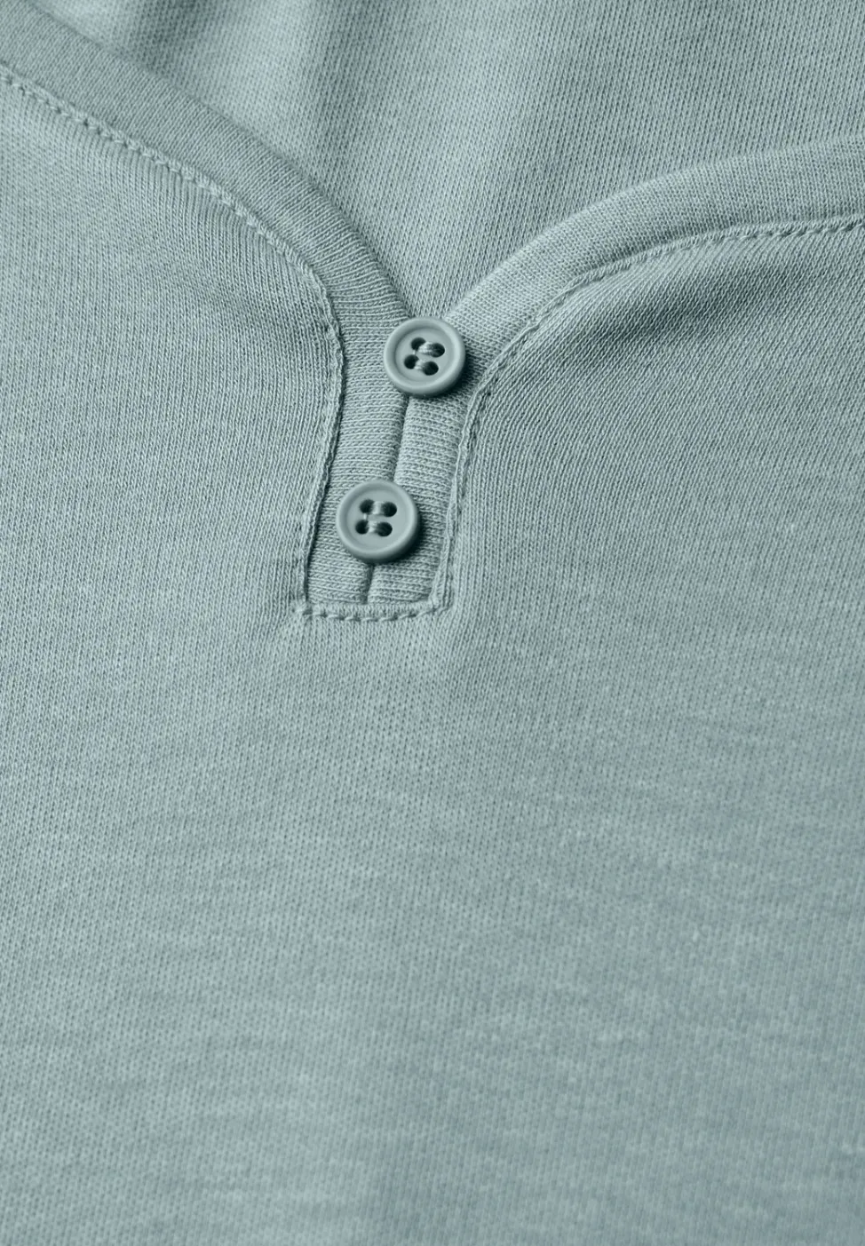 Basic Shirt mit Knopfdetail