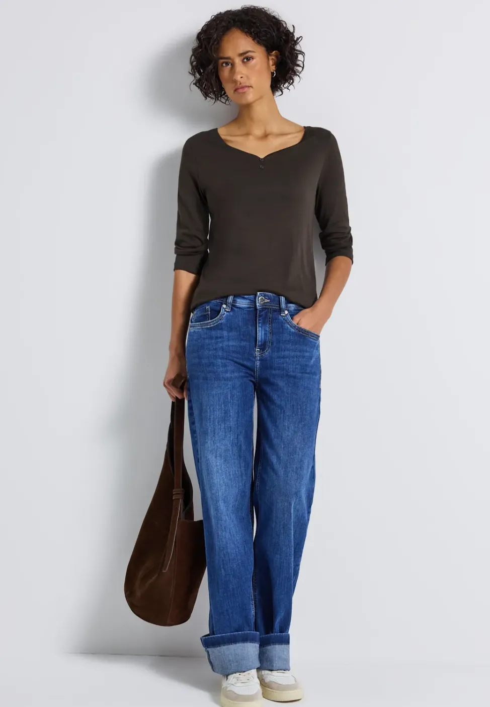 Basic Shirt mit Knopfdetail
