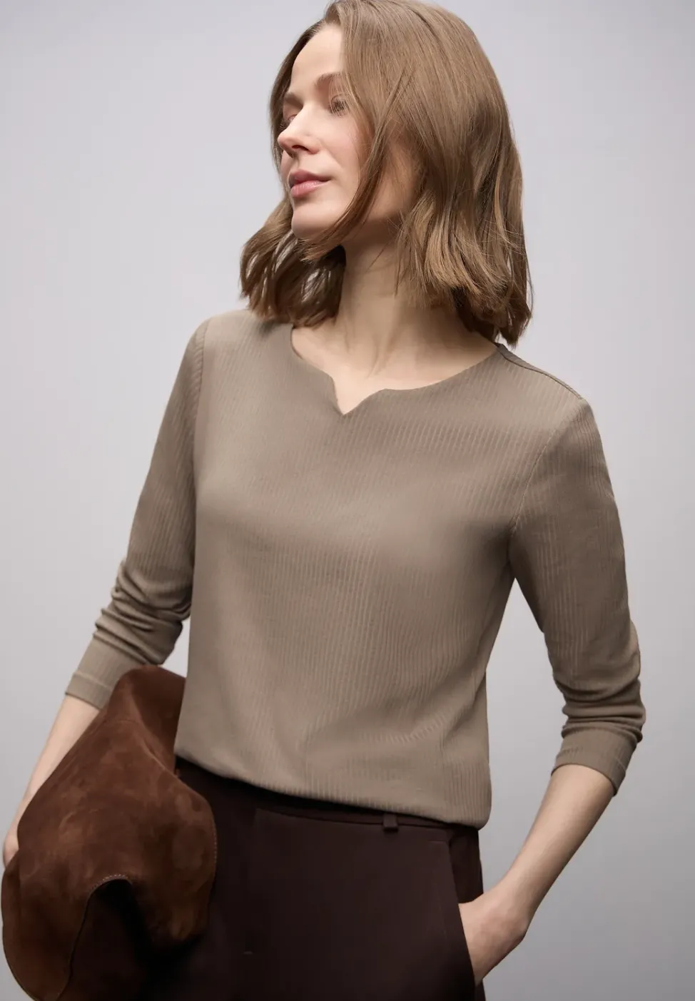 Basic Shirt mit Rippstruktur