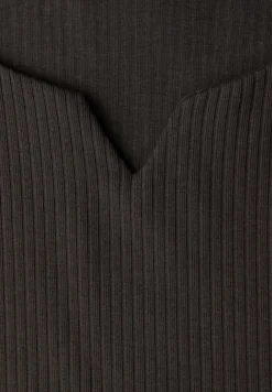 Basic Shirt mit Rippstruktur