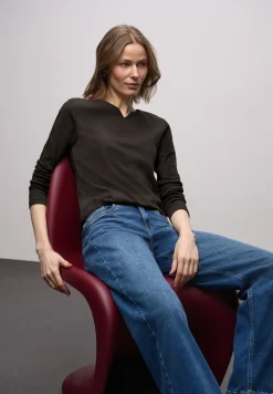Basic Shirt mit Rippstruktur