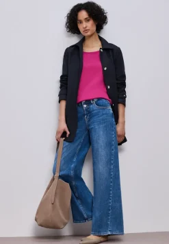 Basic Shirt mit U-Boot-Ausschnitt