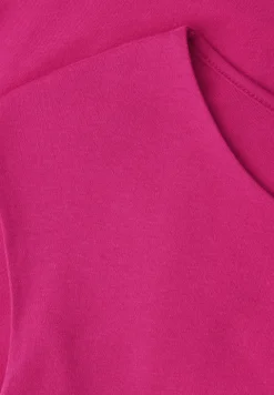 Basic Shirt mit U-Boot-Ausschnitt