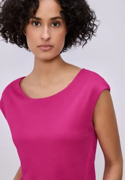 Basic Shirt mit U-Boot-Ausschnitt