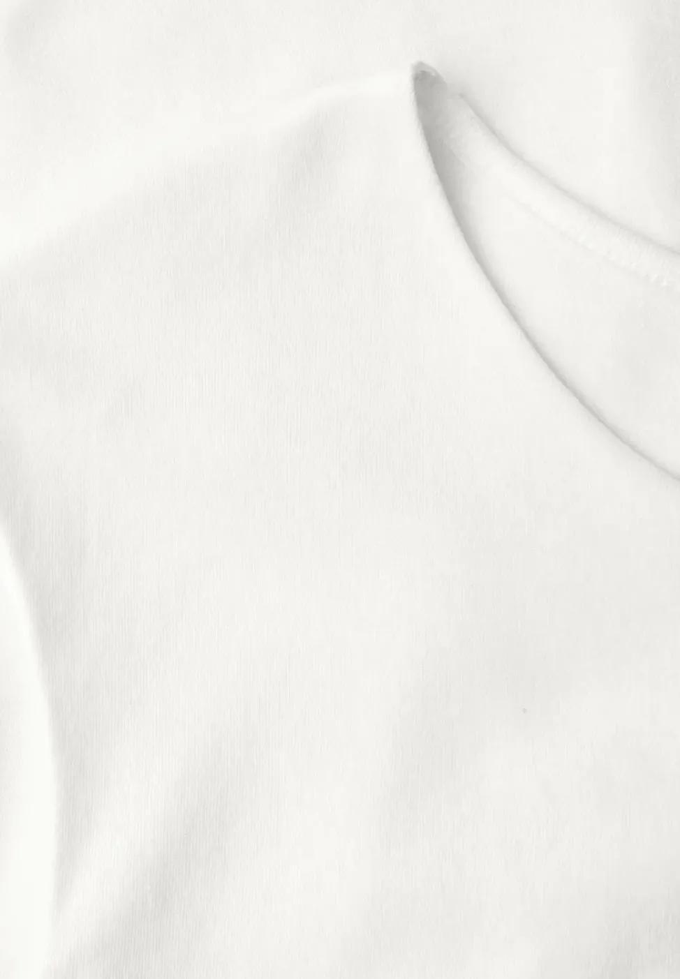 Basic Shirt mit U-Boot-Ausschnitt