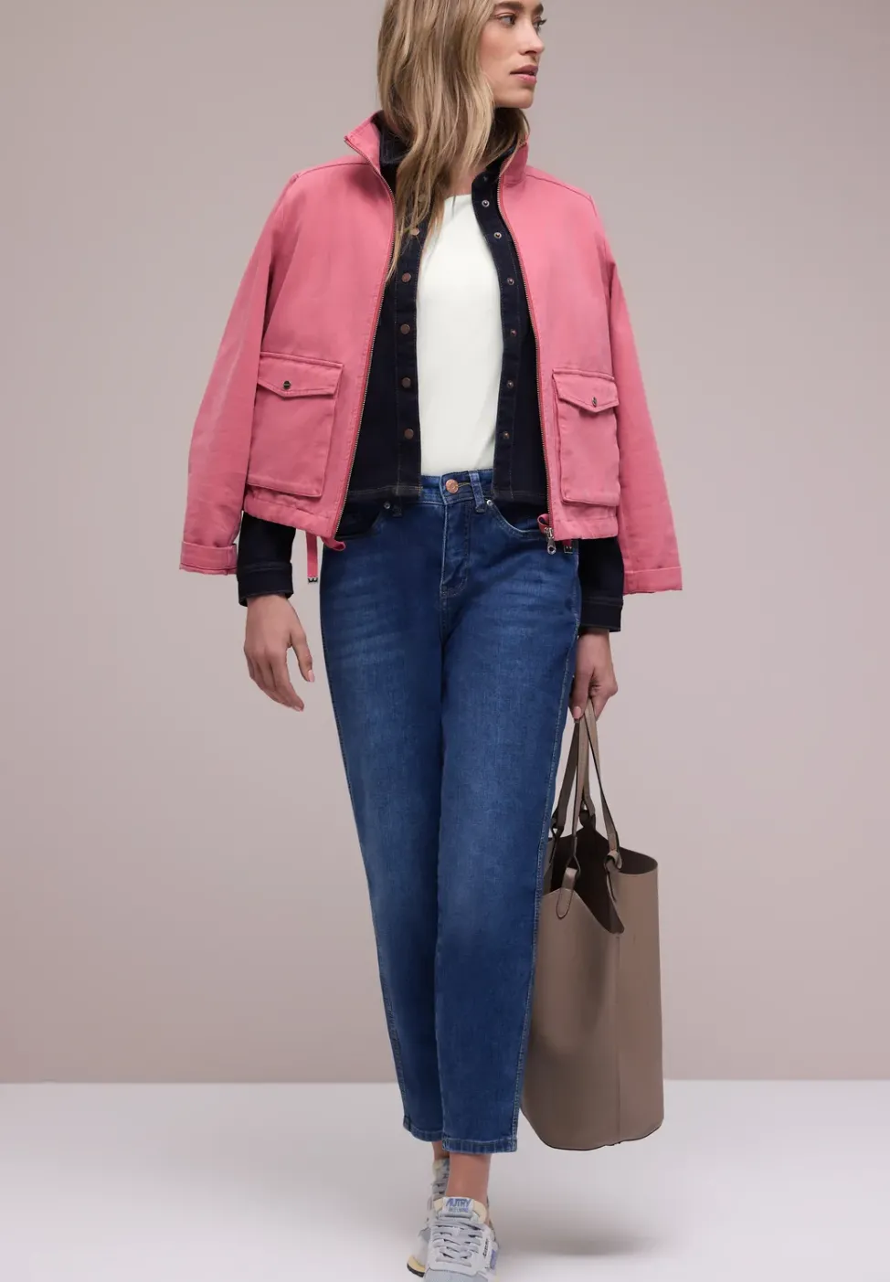 Basic Shirt mit U-Boot-Ausschnitt