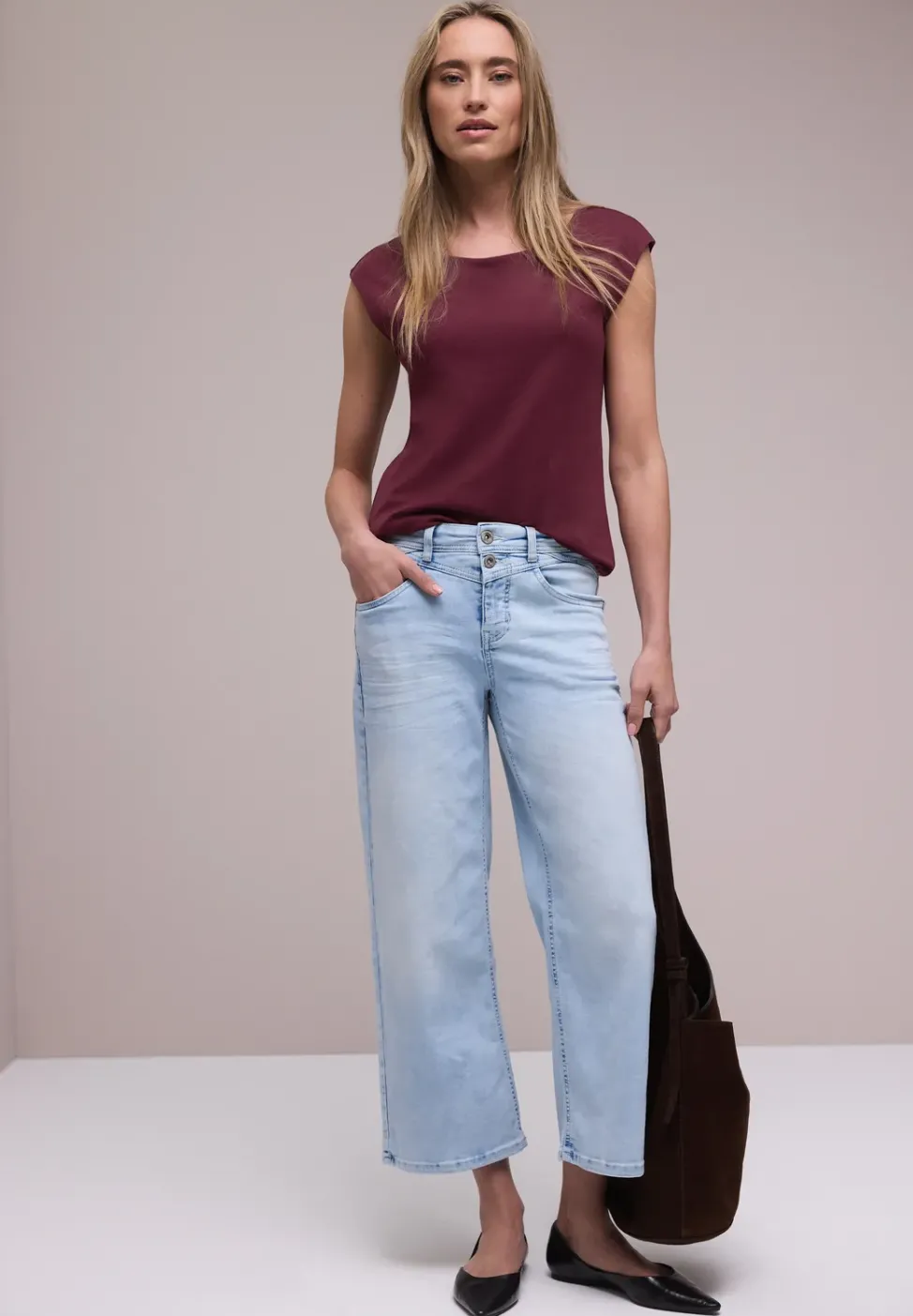 Basic Shirt mit U-Boot-Ausschnitt