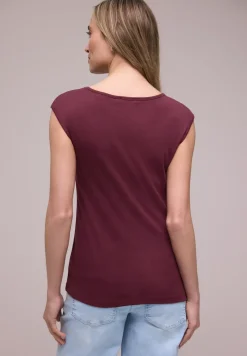 Basic Shirt mit U-Boot-Ausschnitt